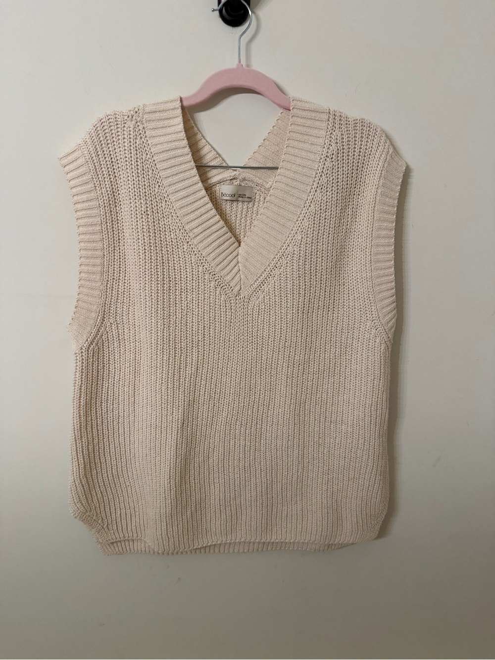 BE COOL Cream V-Neck Sleeveless Knit Vest - Picture 1 of 3